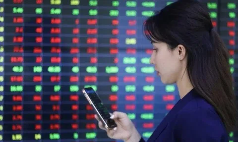 Nhà đầu tư ra sao sau phiên giao dịch chứng khoán đáng quên?