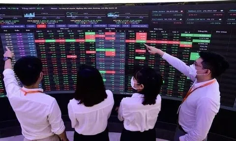 Đầu tư công tiếp tục tăng tốc, CTCK chỉ ra loạt cổ phiếu hưởng lợi