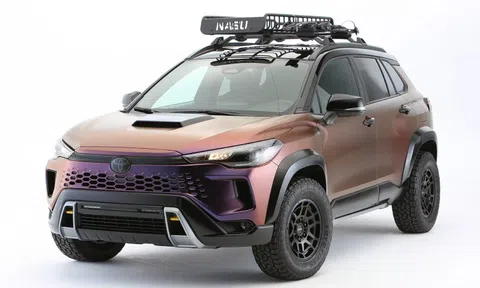 Toyota Corolla Cross 'hầm hố' với gói độ địa hình chính hãng