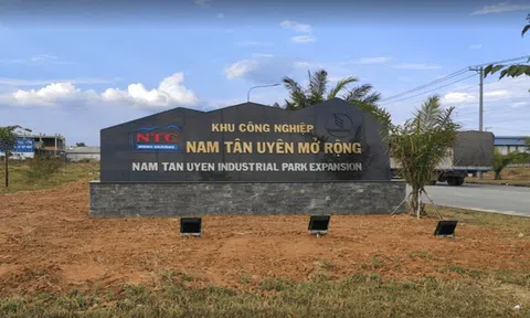 Sắp chuyển sang HoSE, Nam Tân Uyên báo lãi lớn hiếm có