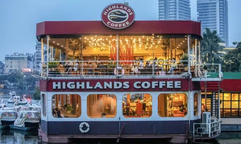 Loạt 'bom tấn' IPO Highlands Coffee, Điện Máy Xanh, Long Châu sắp 'nổ'
