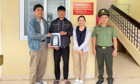 Nam thanh niên bất ngờ nhận được 879 lượt chuyển tiền với nội dung thưởng năng suất
