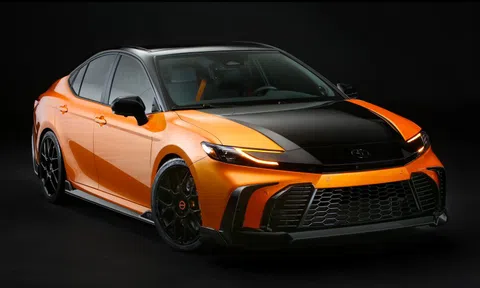 Toyota Camry phong cách hơn với bản độ GT-S Concept