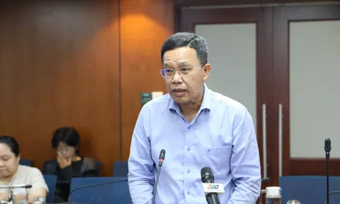 Triều cường đạt đỉnh 1,82 m gây ngập nhiều hơn, Sở Xây dựng TP HCM nêu giải pháp