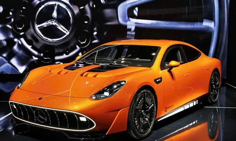 Chiếc siêu xe chạy điện 'xấu xí' của Mercedes trông thế nào?