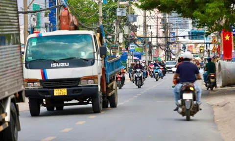 Điều tiết sản lượng hàng hóa để giảm ùn tắc tại cảng Cát Lái – Phú Hữu