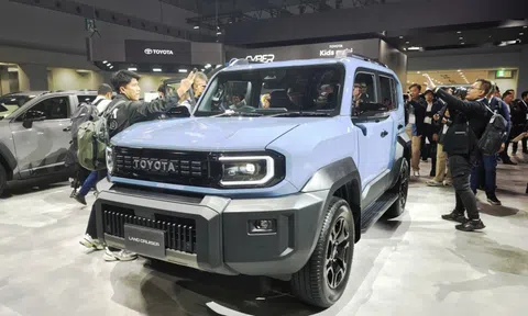 Cận cảnh Toyota Land Cruiser FJ, SUV địa hình có thể sớm về Việt Nam