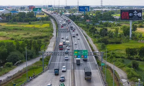 Đề nghị tái thu phí toàn tuyến cao tốc duy nhất nối TP.HCM - miền Tây