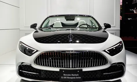 Ngắm xe mui trần siêu sang, chế tác thủ công của Mercedes-Maybach