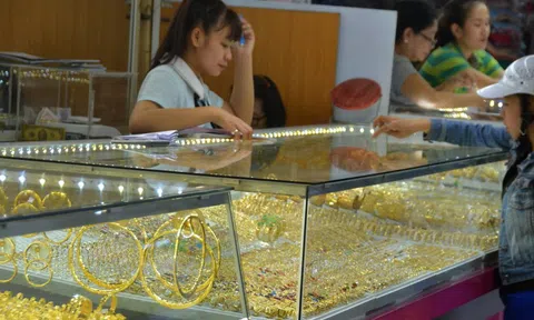 Giá vàng hôm nay, 1-11: Sụt giảm rất mạnh