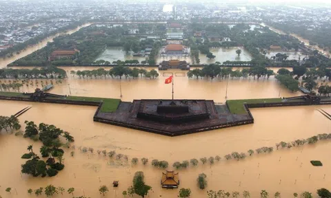 Hỗ trợ khẩn cấp thêm 100 tỉ đồng cho TP Huế khắc phục thiệt hại do mưa lũ