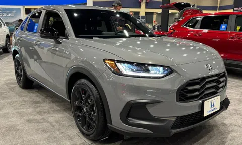 Hãng xe đầu tiên 'thấm đòn' thiếu chip