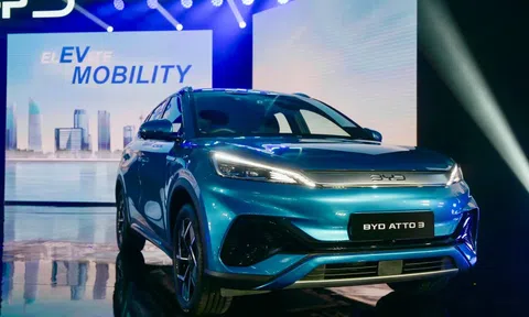 Canada xem xét bỏ thuế quan đối với xe Trung Quốc?