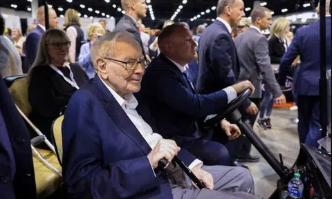 Warren Buffett bán ròng cổ phiếu liên tục 12 quý, âm thầm tiếp tục 'xả hàng' Apple