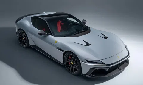 Novitec 'sửa mũi' cho siêu xe Ferrari 12Cilindri
