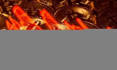 Bitcoin giảm mạnh, thị trường tiền số 'đỏ lửa'