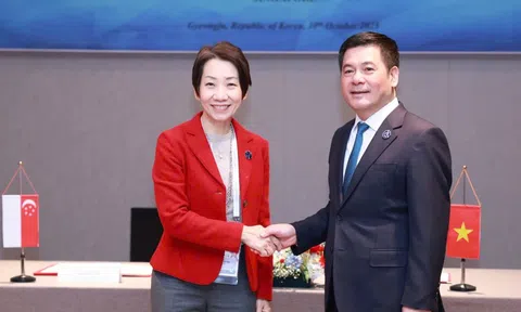 Việt Nam chính thức là đối tác đầu tiên ký MOC thương mại gạo với Singapore