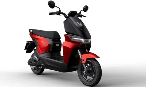 VinFast ra mắt xe máy điện học sinh, giá từ 15 triệu đồng