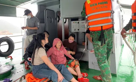 Điều tàu biên phòng khẩn cấp đưa cụ bà 72 tuổi từ đảo về đất liền