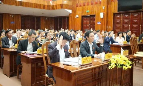 Bãi nhiệm chức danh một Hội thẩm TAND tỉnh Quảng Trị