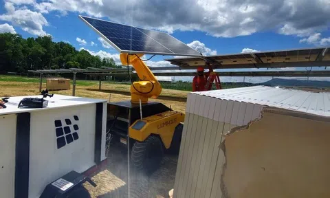 500.000 tấm pin năng lượng mặt trời được lắp đặt nhanh chóng nhờ thứ không ngờ