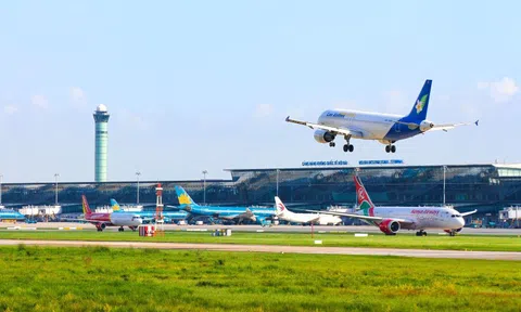 Bộ Xây dựng sẽ quyết định giá tối đa vé máy bay nội địa hạng phổ thông