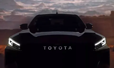 Toyota Hilux lộ diện thiết kế mới, có thể về Việt Nam