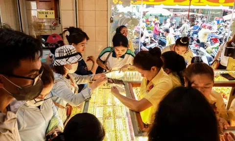 Áp thuế giao dịch vàng: Cần chính sách linh hoạt, tránh gây 'sốc giá'