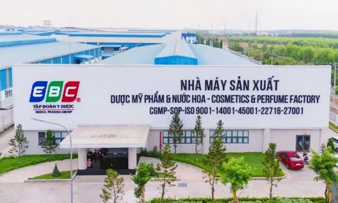 Ông Đinh Văn Liên, người bị bắt cùng chồng ca sĩ Đoàn Di Băng, là ai?