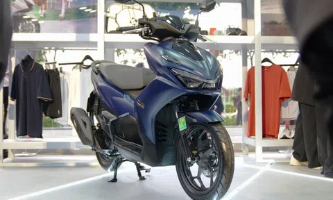 Cận cảnh Honda Air Blade thế hệ mới - thay thiết kế, giá tăng nhẹ