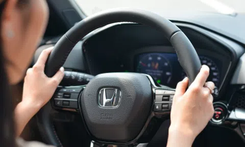 Khó khăn bủa vây hãng xe Honda