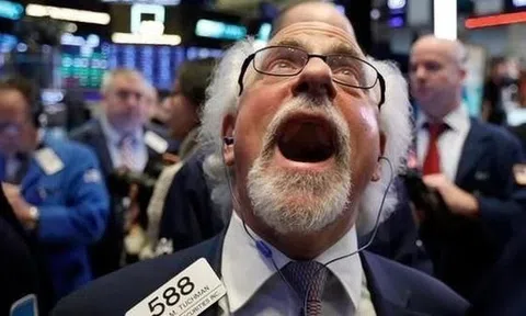 Một cổ phiếu ngân hàng bất ngờ bị tự doanh CTCK "xả" trăm tỷ trong phiên đầu tuần 10/11