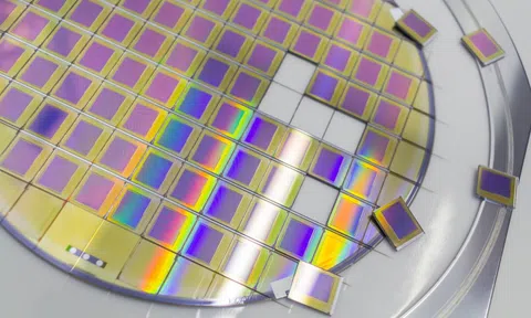 Trung Quốc nới lỏng lệnh cấm xuất khẩu chip Nexperia sang châu Âu