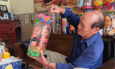 Người đàn ông ở Đồng Nai dùng cọ tự chế vẽ 7 chân dung trong một chai nhựa