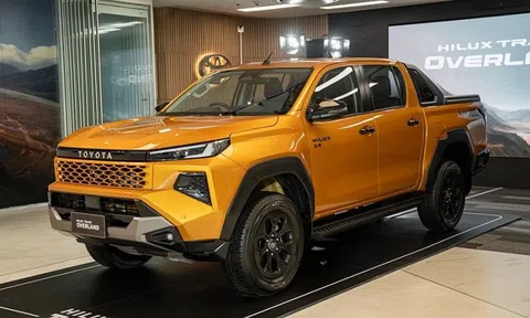 Toyota Hilux 2026 khác thế nào bản cũ?