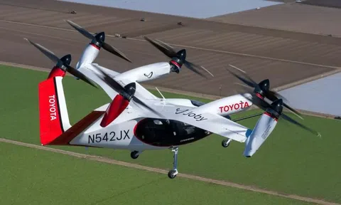 Kỳ vọng gì ở xe bay - miếng bánh tỷ USD có cả Toyota chia phần?