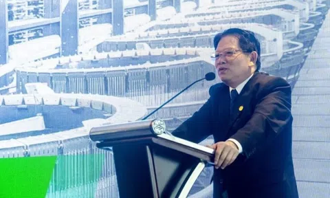 Cổ phiếu công ty đại gia Đào Hữu Huyền tăng trần