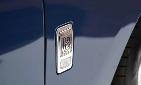 Rolls-Royce cũng giảm giá xe điện