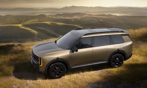 Kia Telluride mới lộ diện - khi xe Hàn bị 'Range Rover' hóa