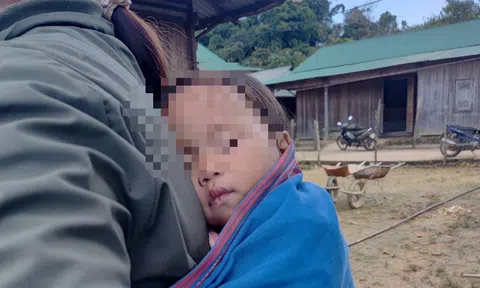 Sạt lở kinh hoàng ở Đà Nẵng: "Về đi em, con khát sữa đòi mẹ"!