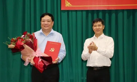 Chủ tịch UBND tỉnh Cà Mau giữ chức Phó Bí thư Tỉnh ủy Đồng Tháp