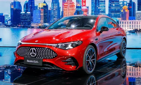 Tesla và Mercedes-Benz bất ngờ được Trung Quốc cấp phép AI