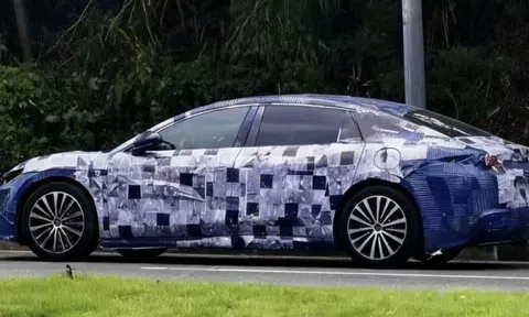 BYD Han thế hệ mới lộ diện - dài hơn, đổi thiết kế