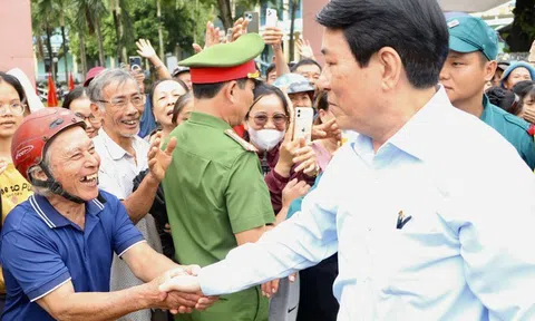 Chủ tịch nước Lương Cường: Đoàn kết để vượt bão lũ, hướng tới thịnh vượng