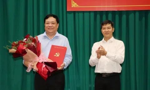 Chủ tịch UBND tỉnh Cà Mau giữ chức Phó Bí thư Tỉnh ủy Đồng Tháp