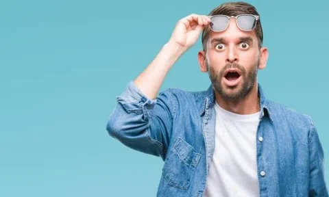 Một cổ phiếu bất động sản bất ngờ tăng kịch trần, khớp lệnh đột biến: Điều gì đang diễn ra?