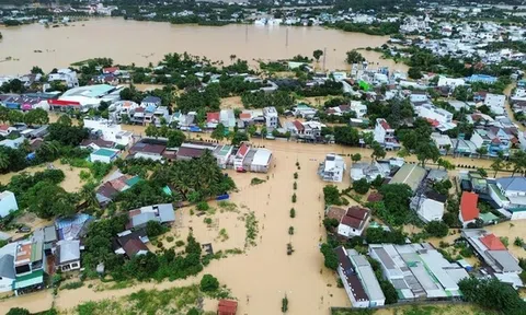 Mưa lũ lịch sử ở miền Trung làm 52 người chết và mất tích, thiệt hại hơn 3.000 tỉ đồng