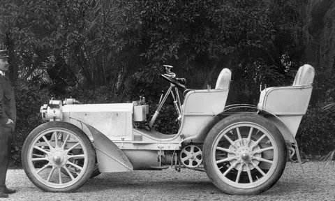 125 năm và chiếc Mercedes đầu tiên