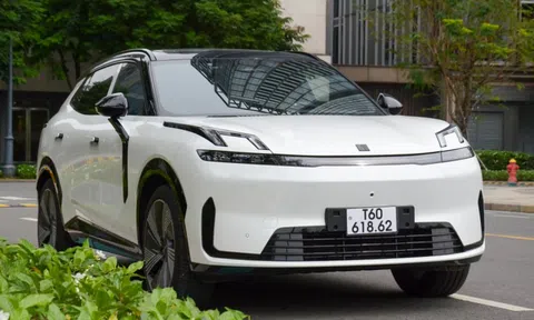 Cận cảnh Lynk & Co 08 - SUV PHEV gần 1,4 tỷ cạnh tranh Ford Everest