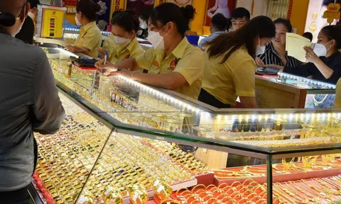 Sáng 25-11, giá vàng miếng SJC, vàng nhẫn đồng loạt tăng mạnh